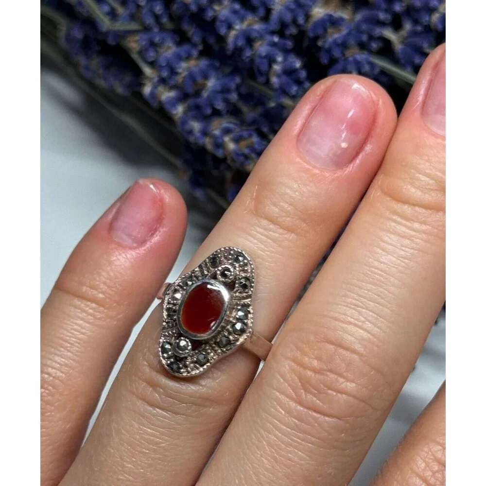 925 STERLING SILVER AMBER & MARCASITE RING SIZE 5